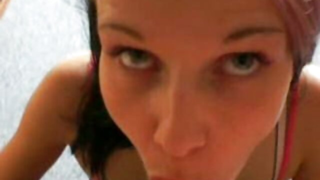 Meilleur porno sans inscription  Teen brune aux gros seins baisée en voiture porno complet gratuit